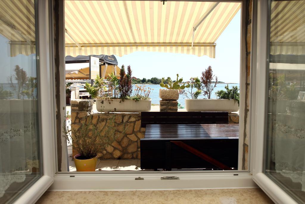 Lovely Apartment Es Umag Luaran gambar